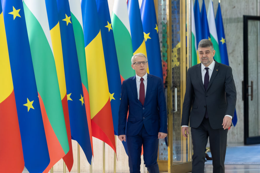 Premierul Bulgariei, Nikolai Denkov, a fost primit în aceastã dimineațã la Palatul Victoria de prim-ministrul român Marcel Ciolacu