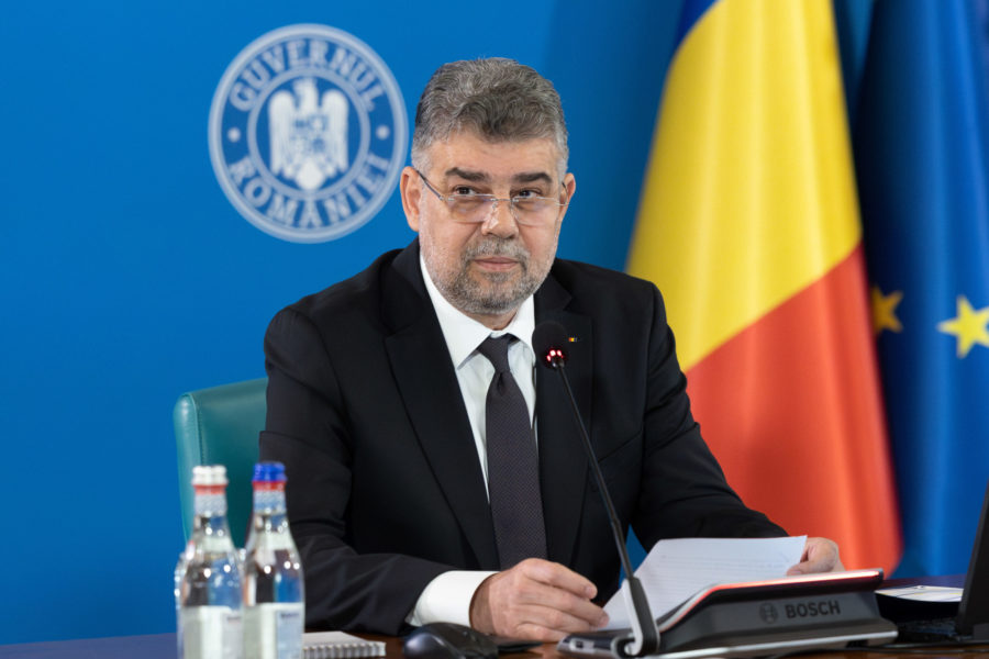Studenţii vor avea posibilitatea, la cerere, să dobândească cunoștințe militare de bază în timpul vacanțelor Studenţii vor avea posibilitatea, la cerere, să dobândească cunoștințe militare de bază în timpul vacanțelor