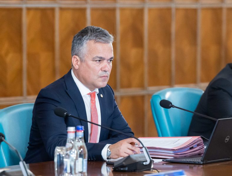 Adrian Veştea, validat de magistraţi în funcţia de preşedinte al Consiliului Judeţean Braşov