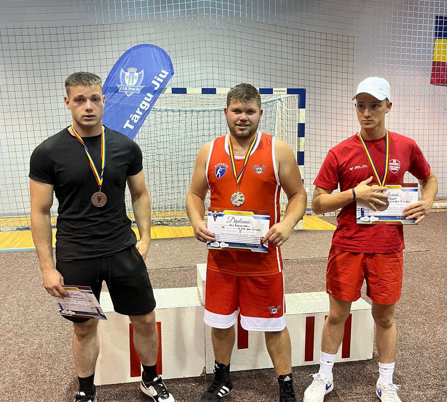 Boxerii mureșeni, argint și bronz la Cupa României