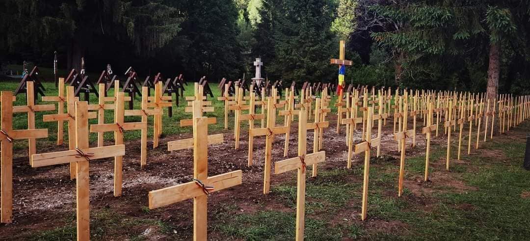 Crucile de la Valea Uzului, din nou motiv de dispută
