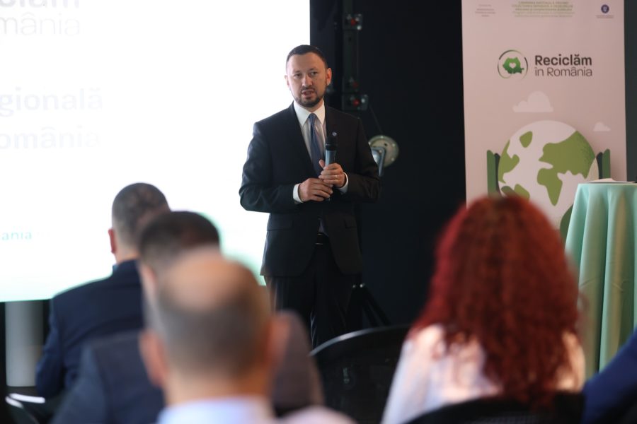 Prima conferință regională din cadrul campaniei de conștientizare privind colectarea separată a deșeurilor”Reciclăm în România”
