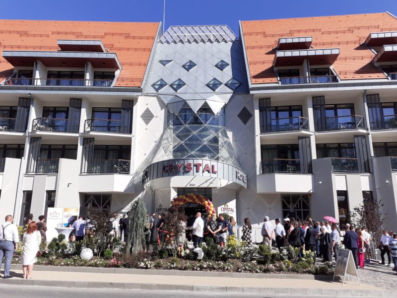 Ieri a fost inagurat cel mai nou hotel din Sovata Ieri a fost inagurat cel mai nou hotel din Sovata