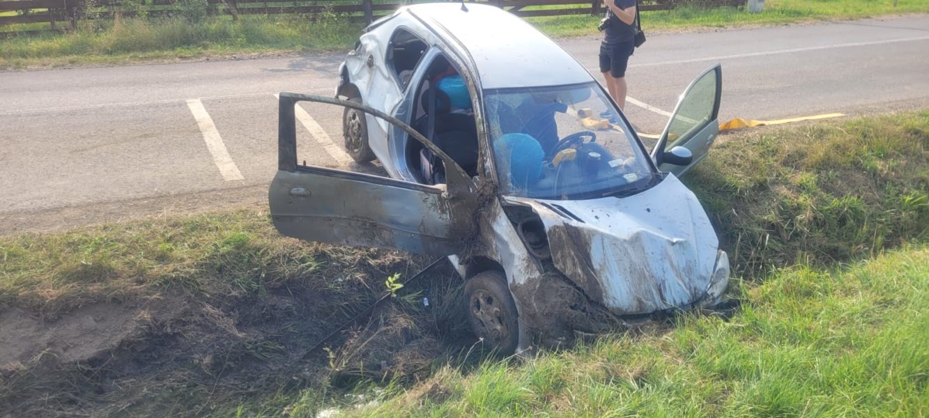 Două persoane rănite într-un accident la Zetea