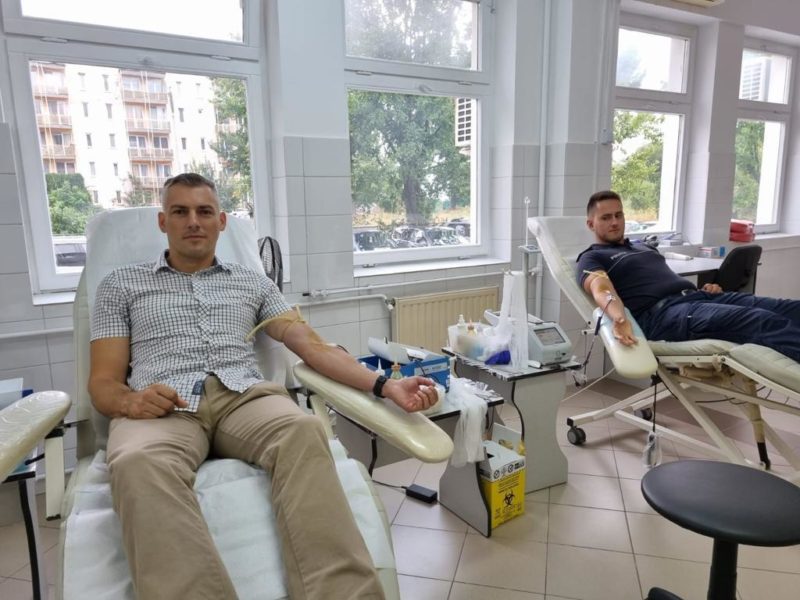 50 de polițiști mureșeni donează sânge pentru victimele exploziei de la Crevedia
