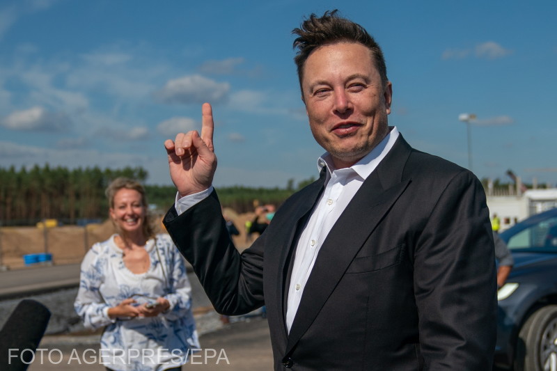 Elon Musk și Mark Zuckerberg sunt de acord să se bată în cușcă