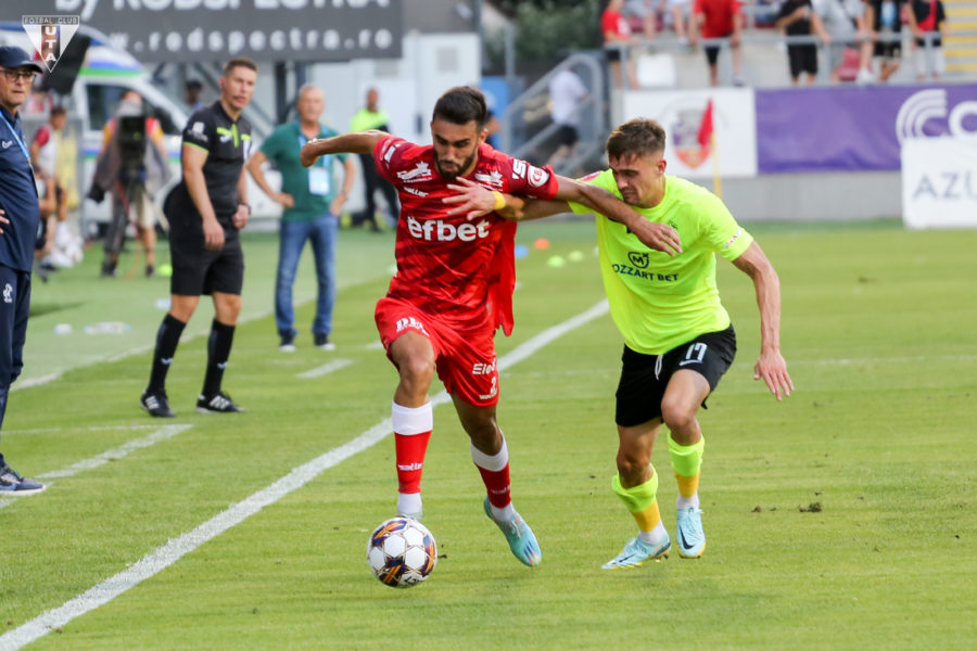 Aradul și Craiova, victorii în Superligă