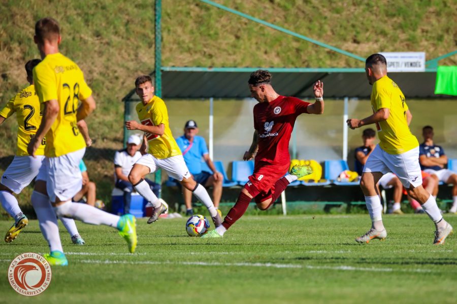 Un nou derby mureșean în Liga a 3-a de fotbal Un nou derby mureșean în Liga a 3-a de fotbal