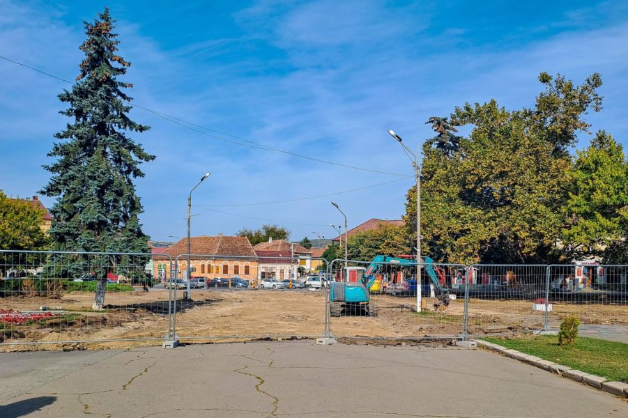 Se amenajează parcul din centrul din mun. Făgăraş