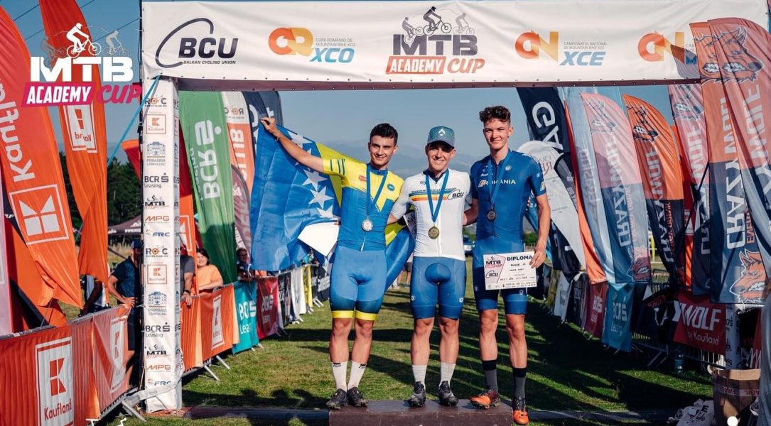 Cicliștii de la CSU Tg.Mureș, medaliați la Balcaniadă, Cupa României și Naționale