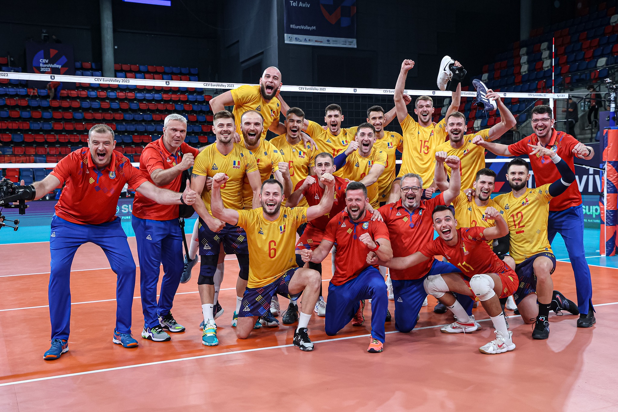 Voleibaliștii tricolori, victorie în fața campioanei olimpice