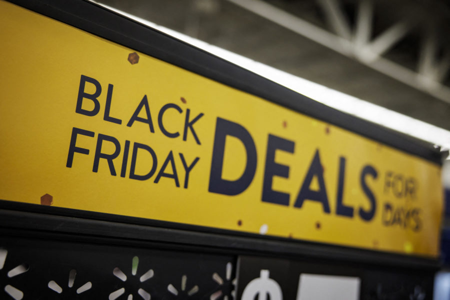 Numărul escrocheriilor online, în creştere în perioada de Black Friday