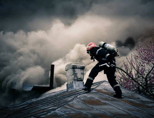 Aproape o treime din incendiile din perioada iernii, cauzate de coșurile de fum necorespunzătoare