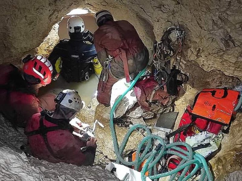 Cea mai adâncă peșteră din România se află în masivul Piatra Craiului