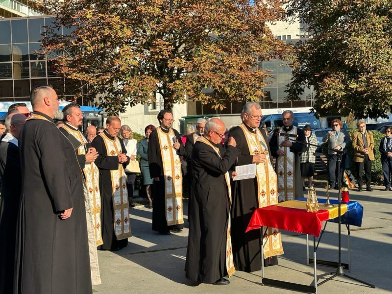 Protopopiatul Greco-Catolic din Târgu Mureș și Râciu a organizat azi o manifestare cultural-religioasă la care au participat și autoritățile locale cu ocazia sărbătorii Școlii Ardelene