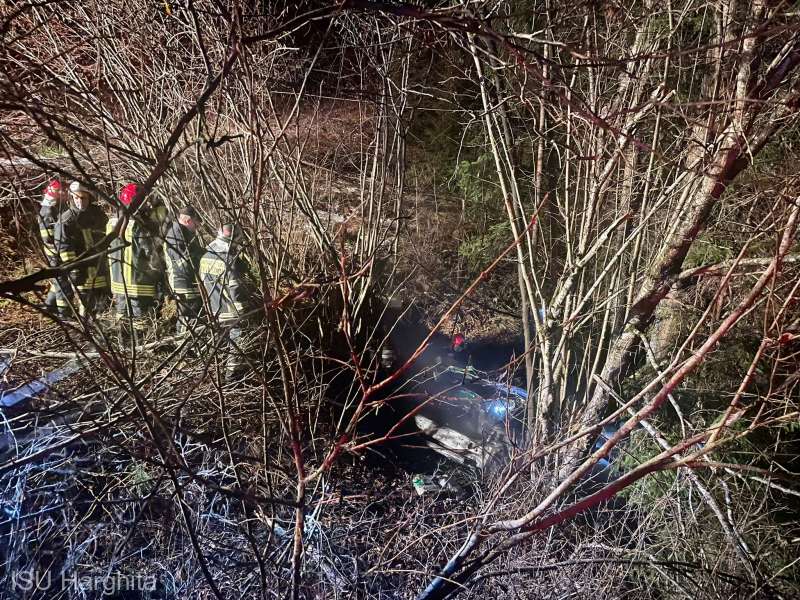 Accident, urmat de incendiu aseară, pe DN 13A în Harghita