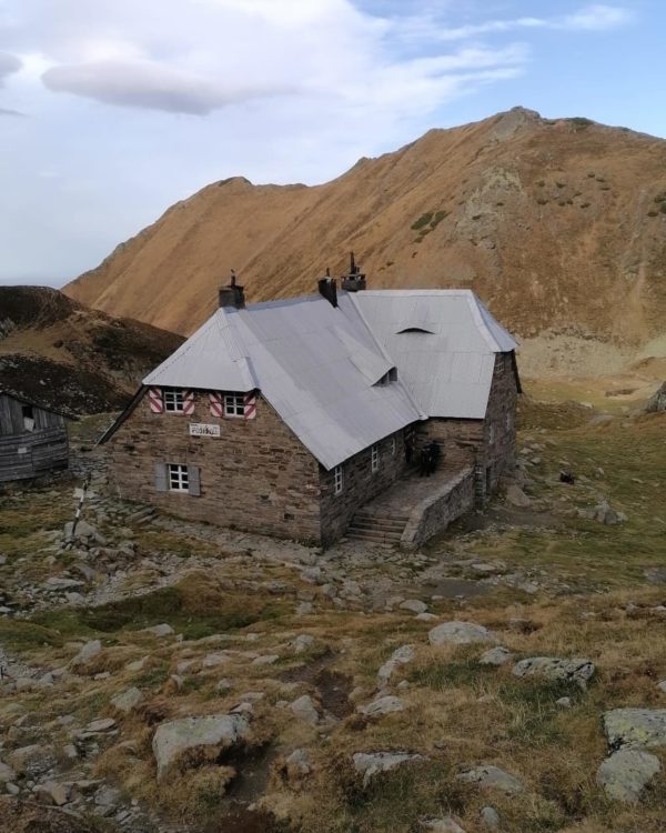 Cabana Podragu se închide până vara viitoare
