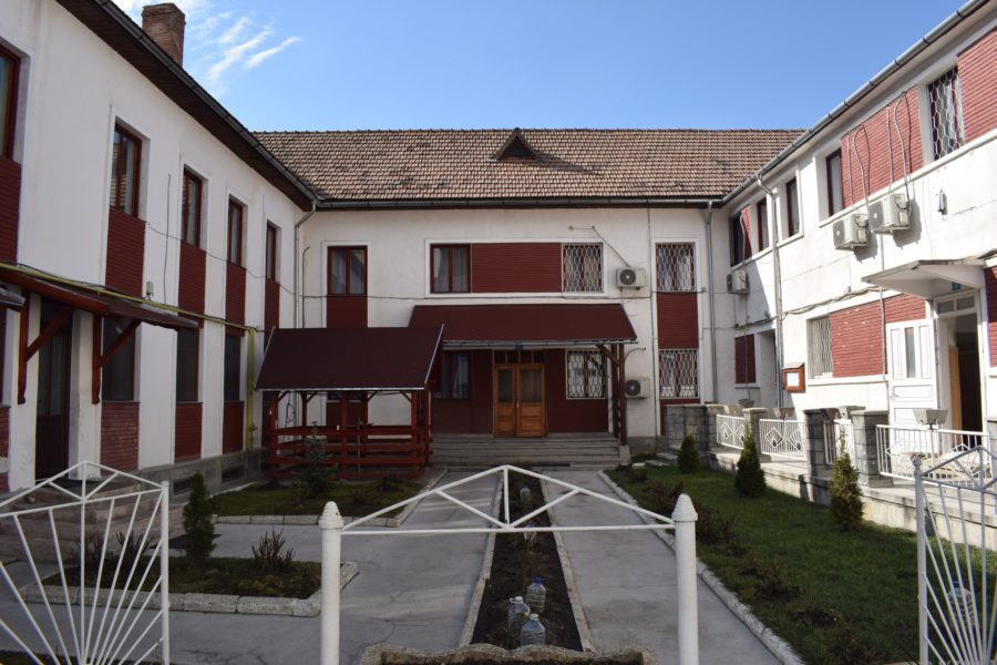 Sute de elevi s-au confruntat cu realitatea detenţiei când au vizitat Penitenciarul Miercurea-Ciuc