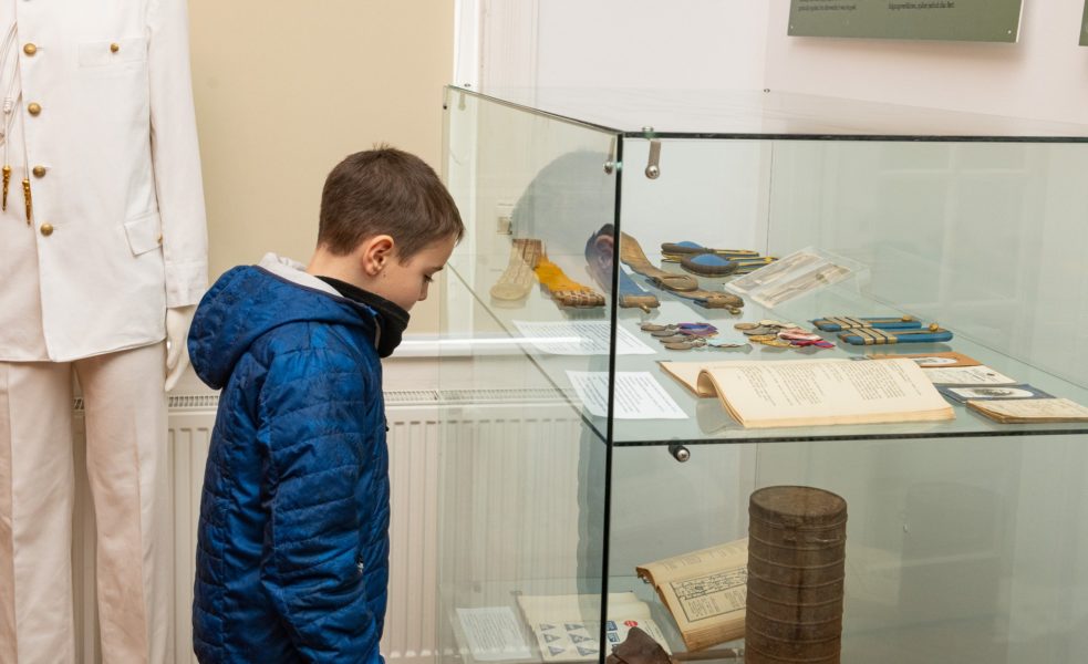Expoziţie despre istoria Jandarmeriei Române, vernisată la Muzeul Oltului şi Mureşului Superior din Miercurea-Ciuc
