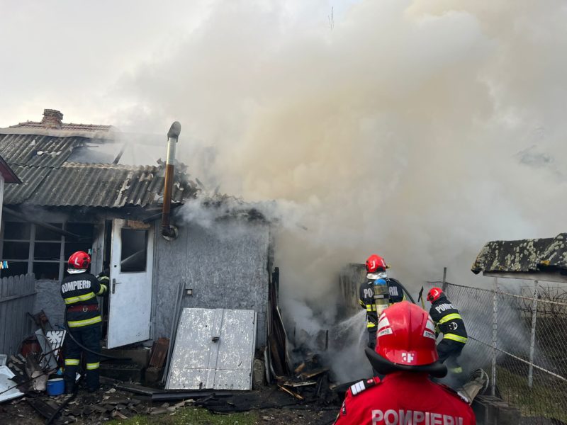 Incendiu la o locuință din Tg.Mureș