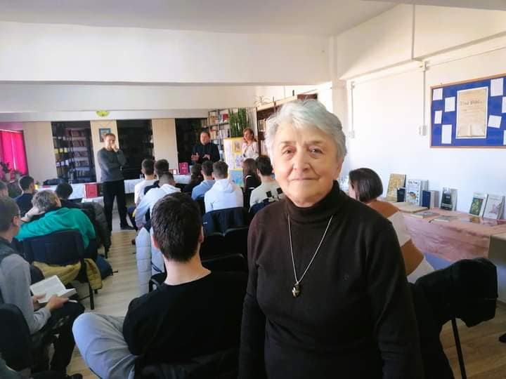 Meditaţii gratuite pentru Bacalaureat, proiect al Asociaţiei Femeilor Creştine Ortodoxe din Reghin Meditaţii gratuite pentru Bacalaureat, proiect al Asociaţiei Femeilor Creştine Ortodoxe din Reghin