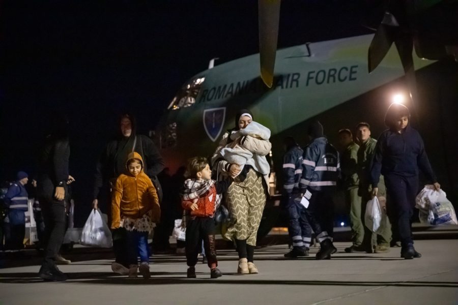 Încă 41 de români evacuaţi din Fâşia Gaza au ajuns în țară