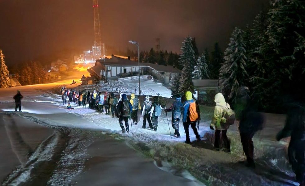 50 de turiști blocaţi în Parâng au avut nevoie de ajutorul salvamontiștilor