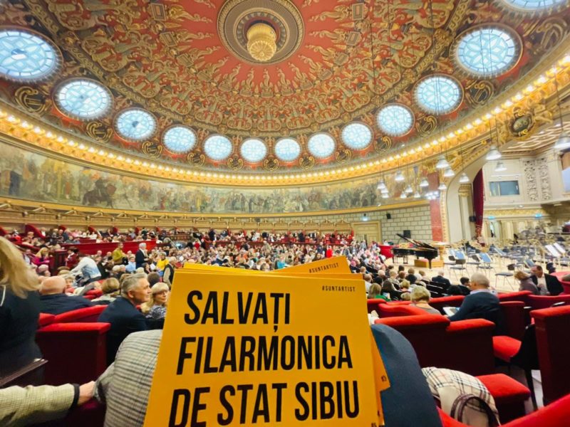 Grevă de avertisment la Filarmonica Sibiu