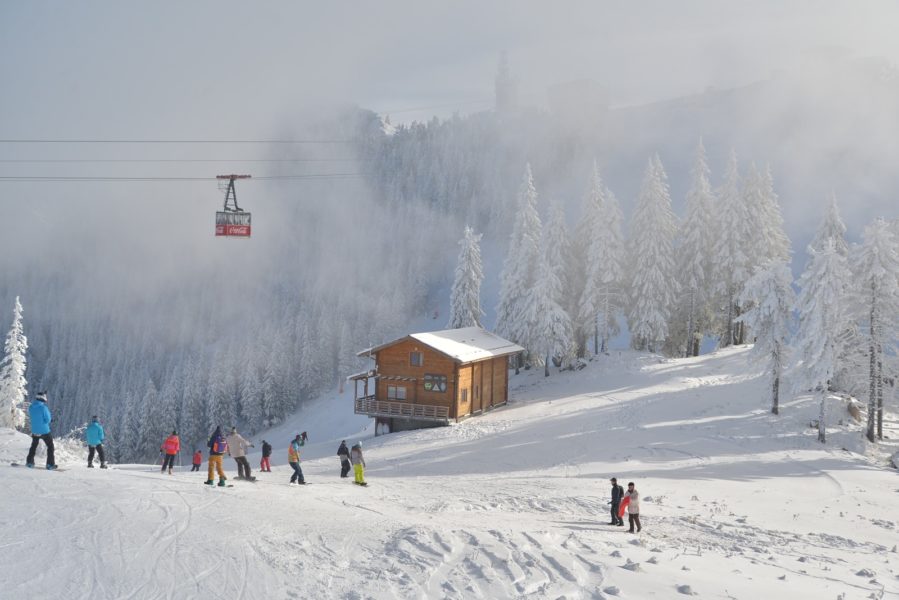 Veste bună pentru iubitorii sporturilor de iarnă: se schiază în condiții excelente, în Poiana Brașov Veste bună pentru iubitorii sporturilor de iarnă: se schiază în condiții excelente, în Poiana Brașov
