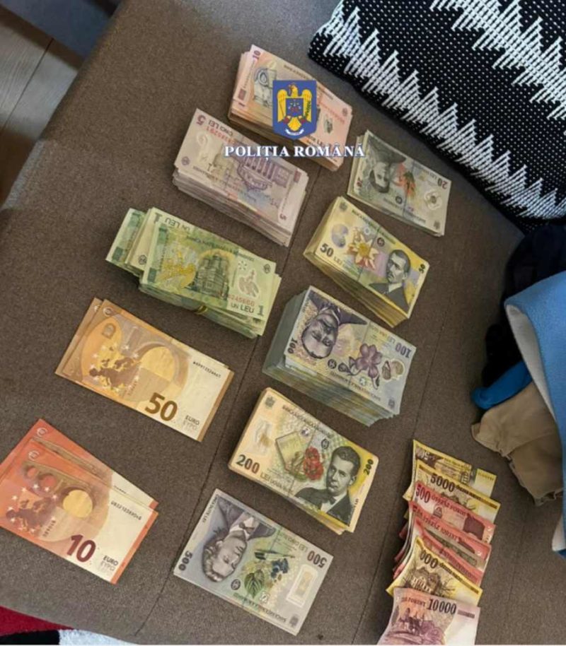 Două femei din Luduș, reținute pentru furtul a 90.000 de lei Două femei din Luduș, reținute pentru furtul a 90.000 de lei