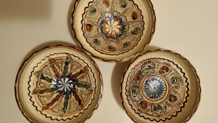Cursuri de iniţiere în tainele ceramicii de Horezu, la Brașov