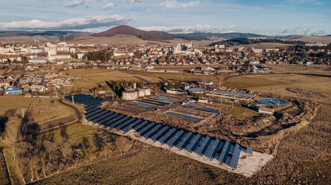 Parcurile fotovoltaice Harviz realizate din fonduri europene, pregătite să intre în producţie