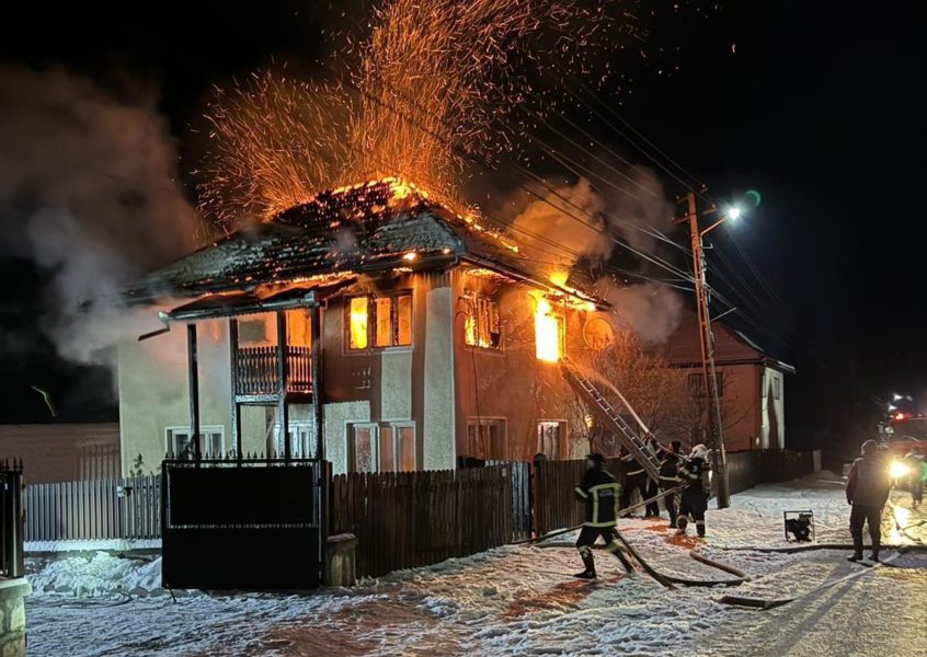Persoană decedată într-un incendiu produs în Harghita Persoană decedată într-un incendiu produs în Harghita