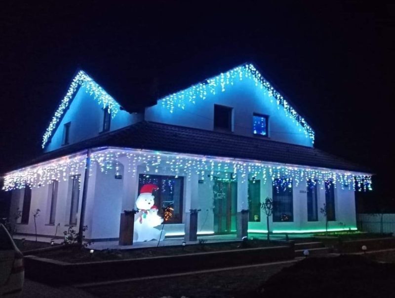 Câştigătorii concursului ‘Cea mai frumoasă casă împodobită de sărbători’ au donat premiul de 1.000 de lei