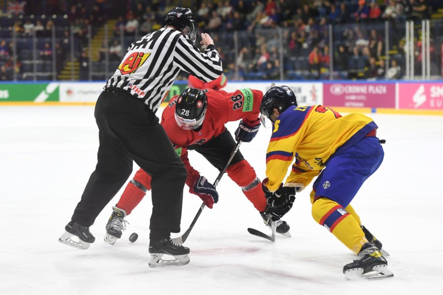 Hocheiștii tricolori, lideri în Grupa B a Mondialele Under 20