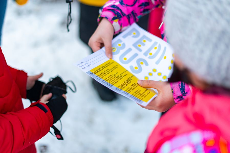Copiii din municipiul Sfântu Gheorghe, care participă la programul Pedibus, vor primi un bonus Copiii din municipiul Sfântu Gheorghe, care participă la programul Pedibus, vor primi un bonus