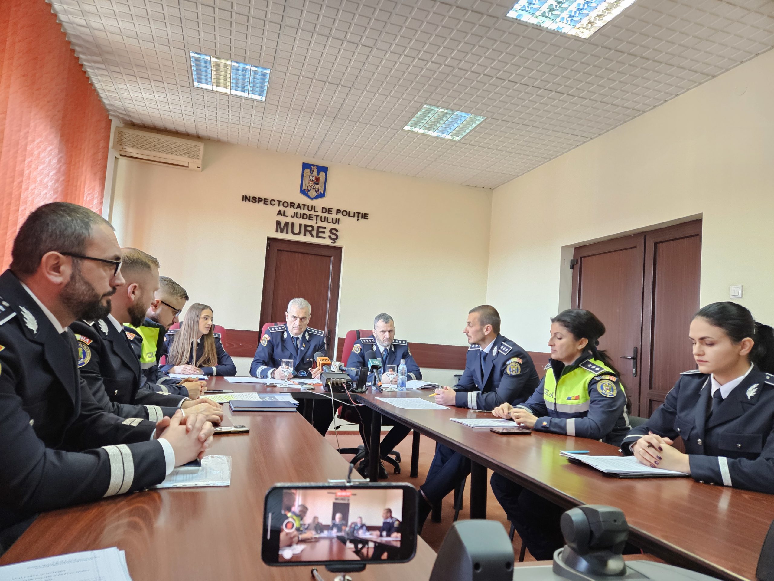 Zece dosare penale în cazul violențelor comise de gruparea RSS din Târgu Mureș