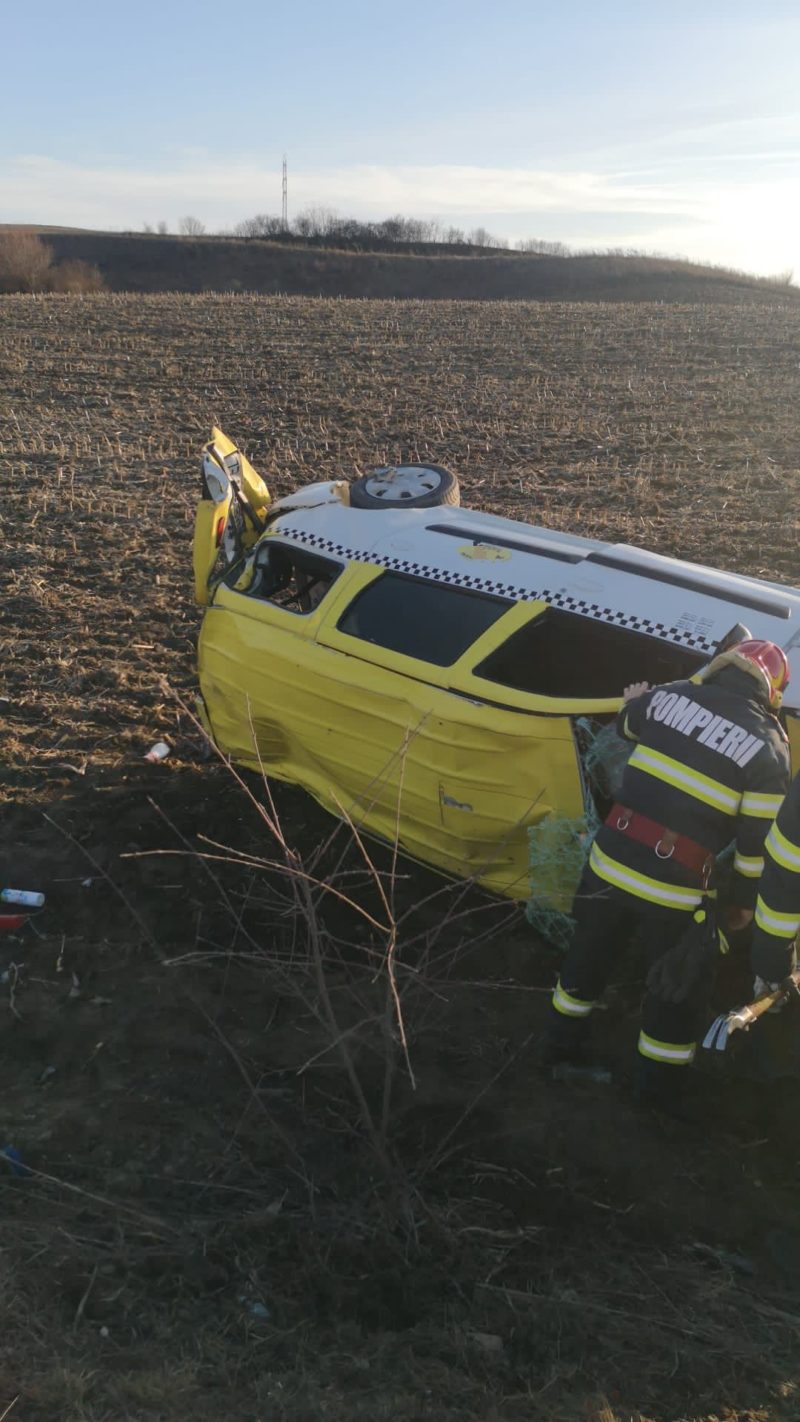 Un autoturism s-a răsturnat, în județul Mureș