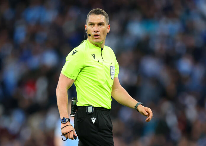 Arbitrii români, în Champions League Arbitrii români, în Champions League