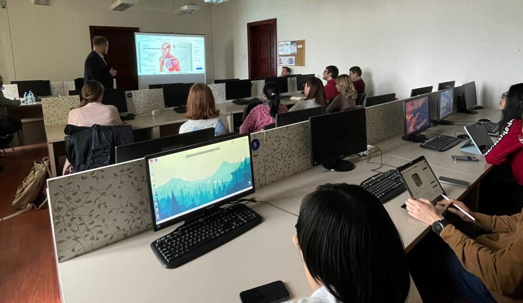 Platformă 3D pentru studenții de la UMFST Târgu Mureș care studiază anatomia