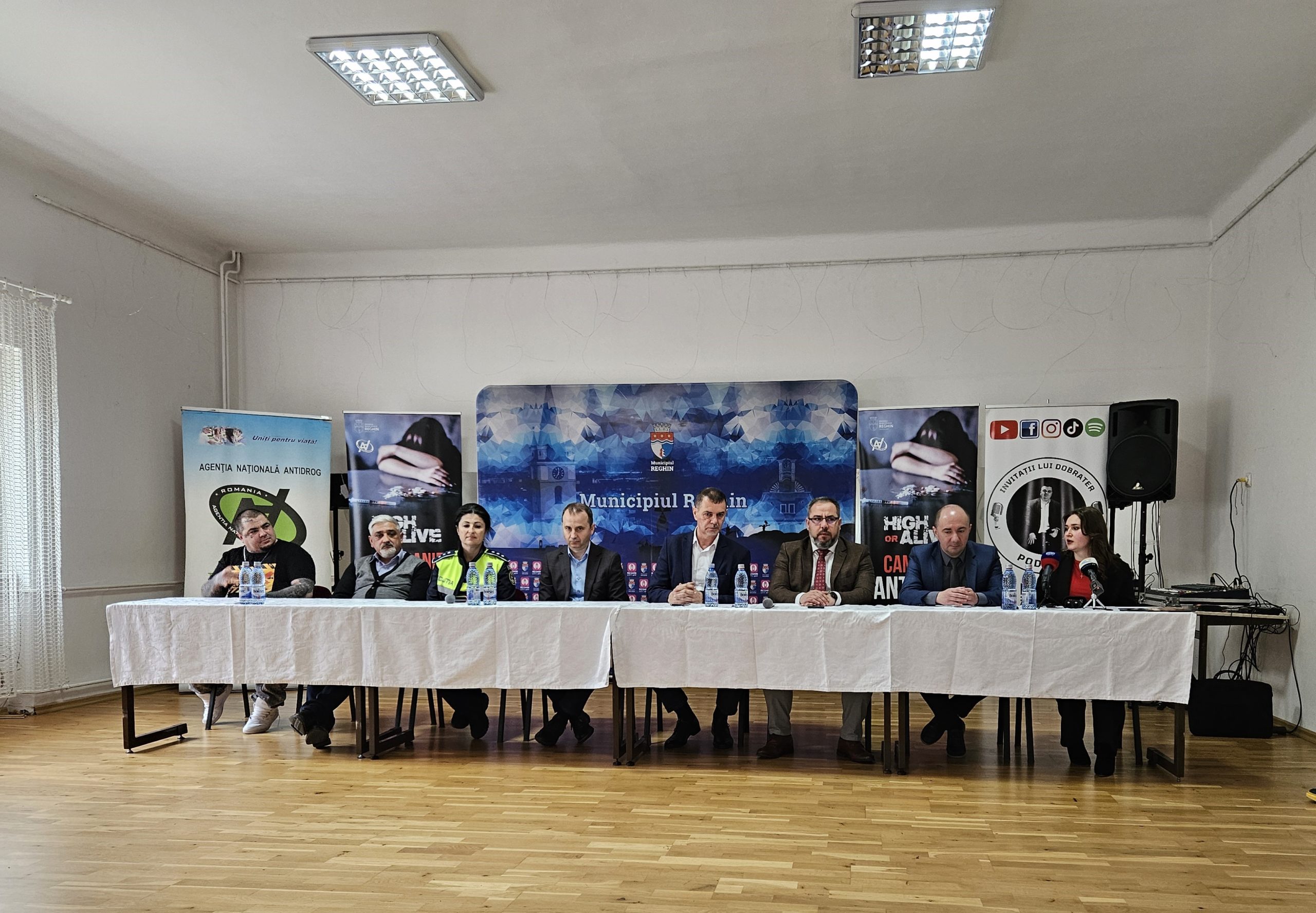 Campanie antidrog la Reghin, cu accent pe rolul părinților Campanie antidrog la Reghin, cu accent pe rolul părinților
