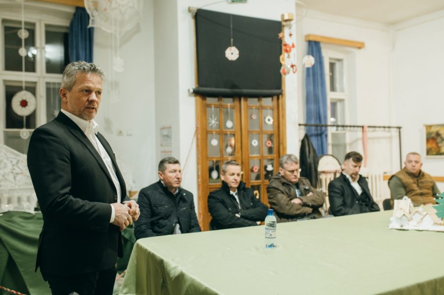 Mai multe clădiri publice din judeţul Covasna au rămas neterminate, iar unele au ajuns o ruină