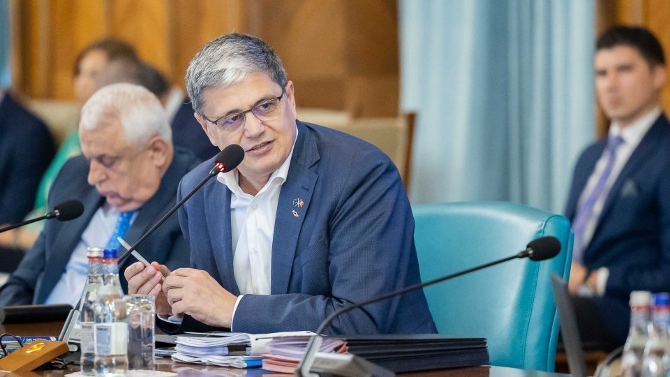 Guvernul a scos şase miliarde de euro din Fondul de Rezervă Guvernul a scos şase miliarde de euro din Fondul de Rezervă