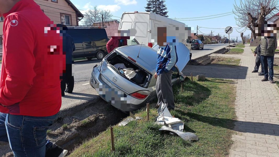 Accident cu 3 victime, la Cristești