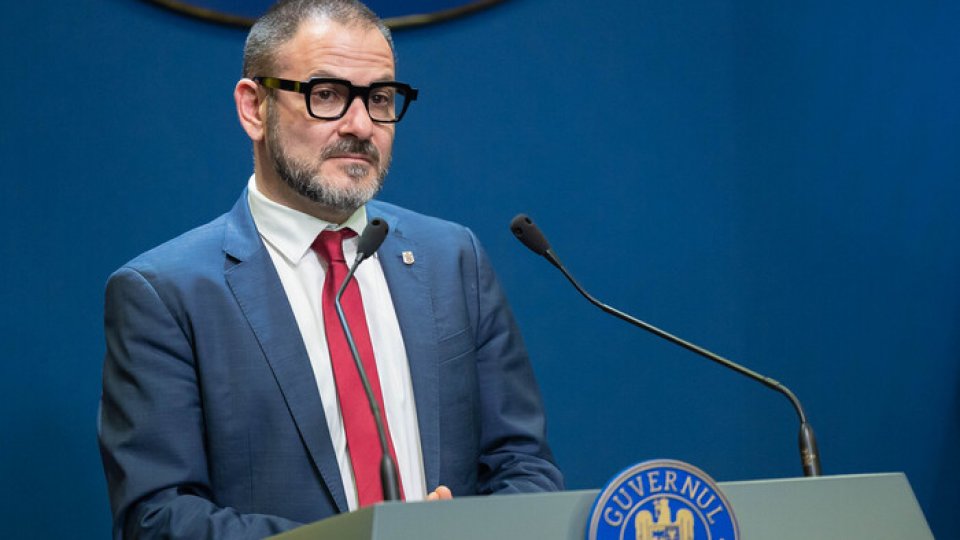 Şeful Protecției Consumatorilor atrage atenţia că în magazine se vinde carne de pui care are în mod artificial culoarea galbenă