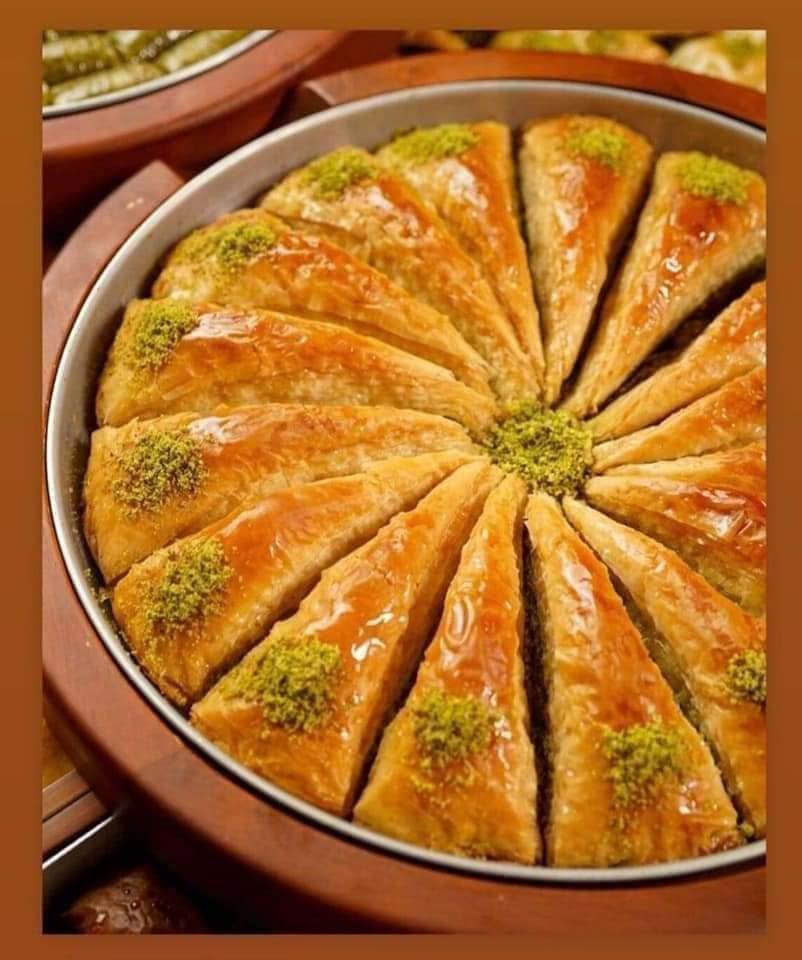 De Florii, braşovenii, dar şi turiştii sunt aşteptaţi la Festivalul Mediteranean