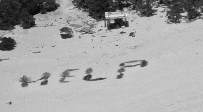 Trei marinari, naufragiați pe o insulă pustie din Oceanul Pacific