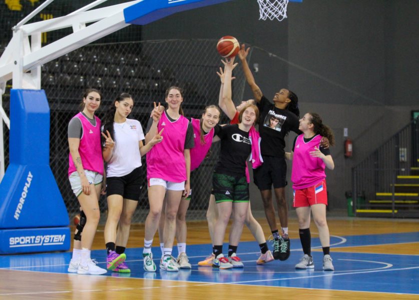 Baschetbalistele din Sfântu Gheorghe, la un pas de medaliile de bronz