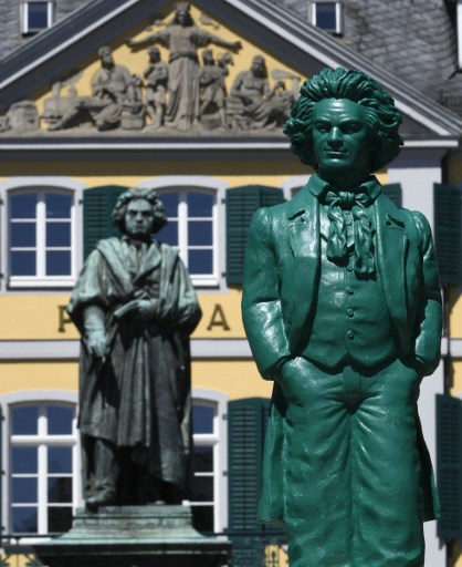 200 de ani de la prima interpretare a Simfoniei a 9-a, compusă de Ludwig van Beethoven