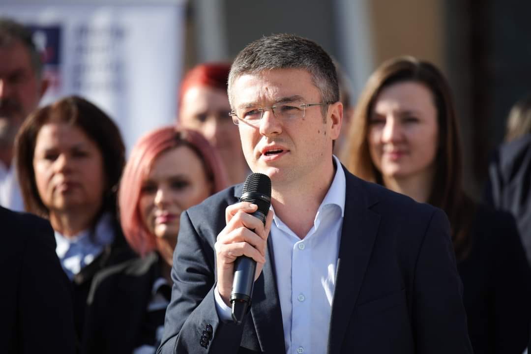 ALEGERI LOCALE 2024 | Irineu Darău: Braşovul nu are spitalele pe care le merită, Braşovul nu are reţeaua şcolară